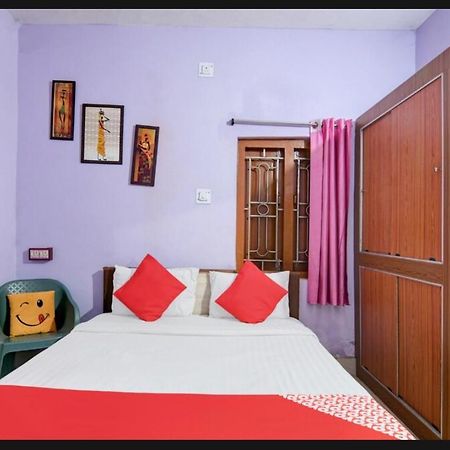 Hotel R Palace Bhubaneswar Exterior photo